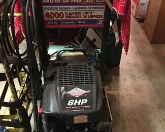 Water Driver Series Pressure Washer 4000 Cleaning Units 
Briggs & Stratton 6 HP with Replacement Hose