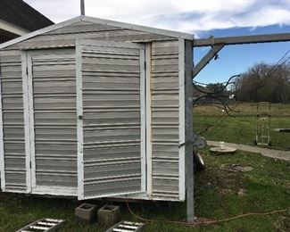 8’ X 8’ Portable Metal Building with Wooden Floor and Winch