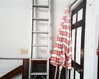 REDUCED!! 10 foot extension ladder $80 - NOW $60
