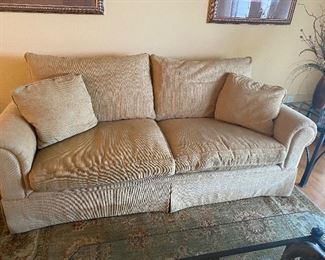 Sofa in excellent condition
