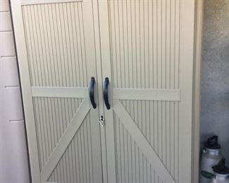 Larger rubbermaid storage shed