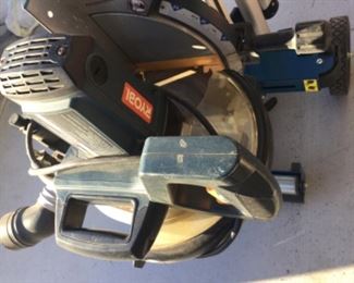 Ryobi saw close up