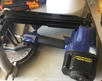 Central pneumatic contractor series nail gun