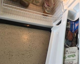 Freezer drawer inside