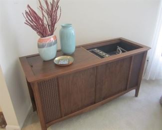 STEREO/RADIO AND IT WORKS