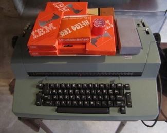 IBM TYPEWRITER