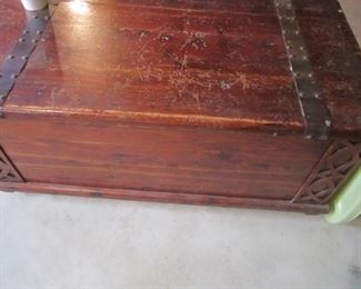 CEDAR CHEST