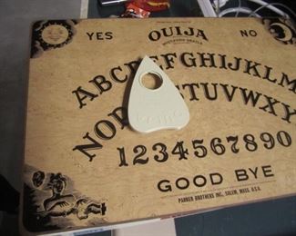 OUIJA BOARD