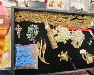 chains and avon come