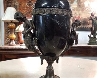 gorgeous marble spelter decorative urn 