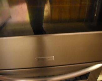 Frigidaire Stainless Stove