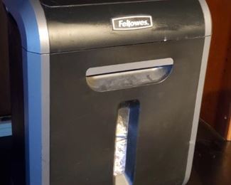 Fellowed 79CI shredder CD/DVD/CC/LICENSE - $25