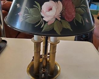 Tole lamp -$10