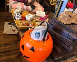 NOT ONLINE!!! LIVE BIDDING ONLY!!