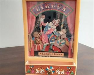 Shadowbox with dancing clown 
