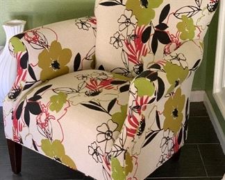 west elm McCreary Modern Green Floral Chair	34x34x29in	HxWxD
