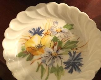 Small French Havilland painted plates