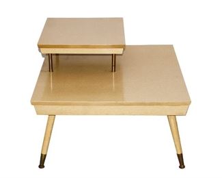 MID-CENTURY MODERN BLONDE TIERED ACCENT TABLE