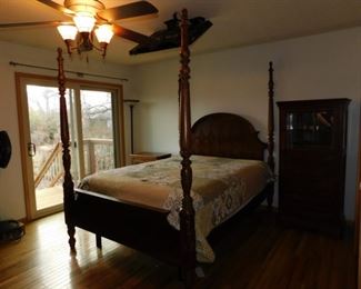 Alexander-Julian home collection four-post bed and bedroom set. (5pieces)