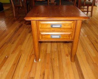 Nostalgic Oak side table