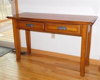 Nostalgic Oak hall table