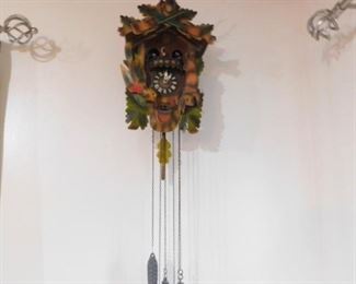  Cuckoo clock needs repair