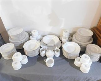 Gibson Everyday China 126 pcs serves 24