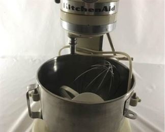 KitchenAid mixer https://ctbids.com/#!/description/share/340713
