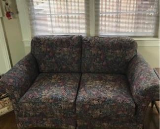 Knob Creek loveseat https://ctbids.com/#!/description/share/340719