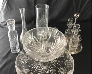 Gorham crystal bowl and Polish crystal collectible https://ctbids.com/#!/description/share/340724