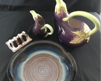 English masons toast holder,Handpainted aubergine pitchers https://ctbids.com/#!/description/share/340729