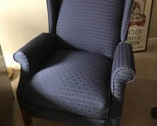 Lay Z Boy recliner #2 https://ctbids.com/#!/description/share/340738