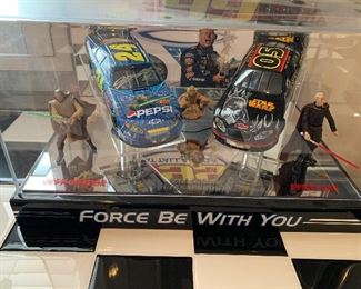 1999 Star Wars in Display Case with Star Wars Figures
