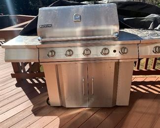 Jenn-Air Gas Grill with Side Burner