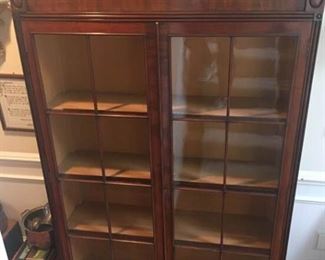 Two door curio cabinet https://ctbids.com/#!/description/share/340886