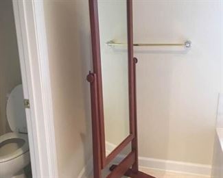 Cherry Colored Wood Floor Mirror https://ctbids.com/#!/description/share/340887 