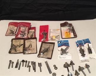 Box of Router Bits https://ctbids.com/#!/description/share/340898