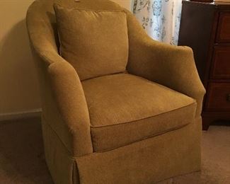 Green accent chair 