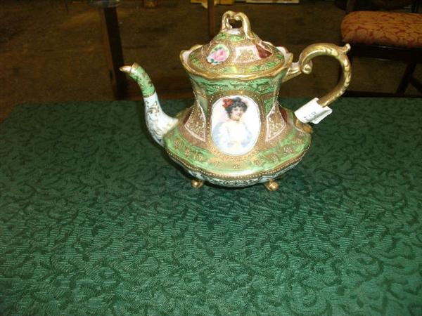 The Finest of the fine. Nippon Beaded Portrait Tea Pot ever.