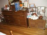 DRESSER TO COMPLETE BR. SET. SMALL CABINET.