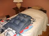 3RD TWIN BED W/COVERLET