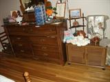 Dresser to BR set
