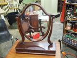 MAHOGANY CHEST TOP MIRROR