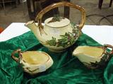 McCOY IVY TEA SET