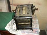 BURROUGHA CALCULATOR CIRCA 1906-1933.