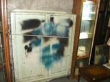 Good old cabinet (disregard) my rubberband, lighted display cabinet