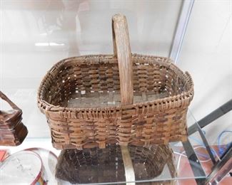 Small Old Oak Basket