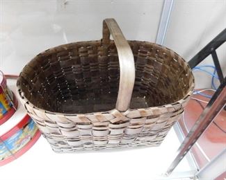 Old Oak Basket