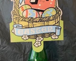 1950's 7-Up Easter Bottle Topper with Bottle