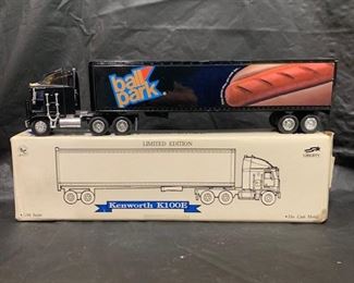 Liberty Classics 1990's Ballpark Franks Tractor Trailer(MIB)
